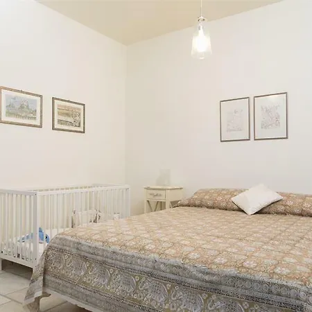 Alexakis Apartment *